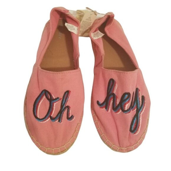 OH HEY Slippers by Old Navy - Picture 1 of 3